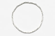 Circles necklace by Manon van Kouswijk