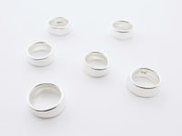 Soft tubing rings by Akiko Kurihara